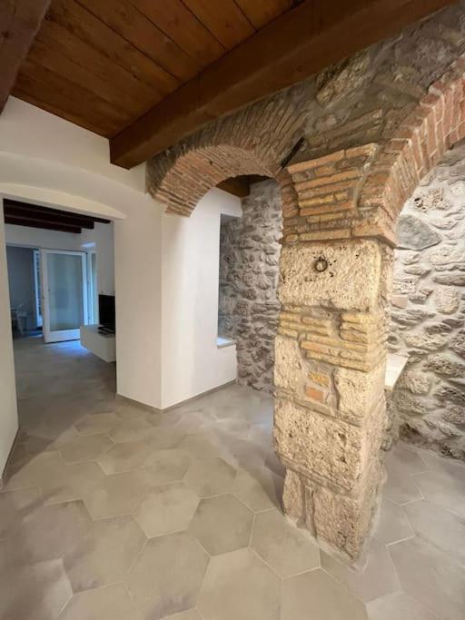 Apartamento Charme In Centro With Private Parking Ascoli Piceno Exterior foto