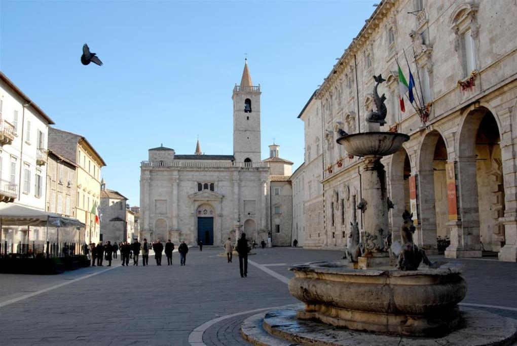 Apartamento Charme In Centro With Private Parking Ascoli Piceno Exterior foto
