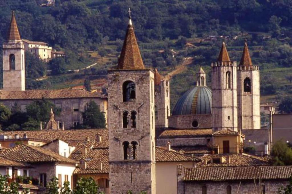 Apartamento Charme In Centro With Private Parking Ascoli Piceno Exterior foto