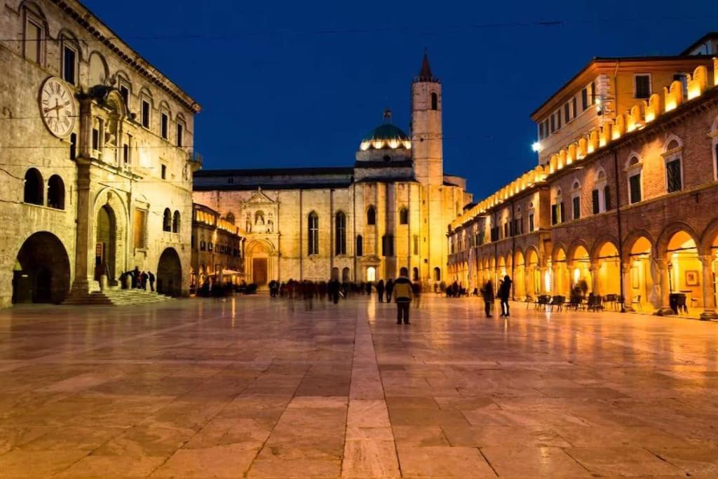 Apartamento Charme In Centro With Private Parking Ascoli Piceno Exterior foto