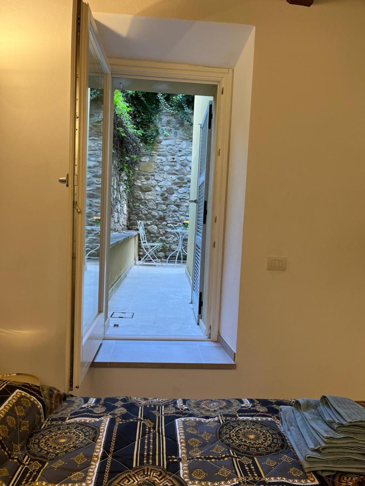 Apartamento Charme In Centro With Private Parking Ascoli Piceno Exterior foto