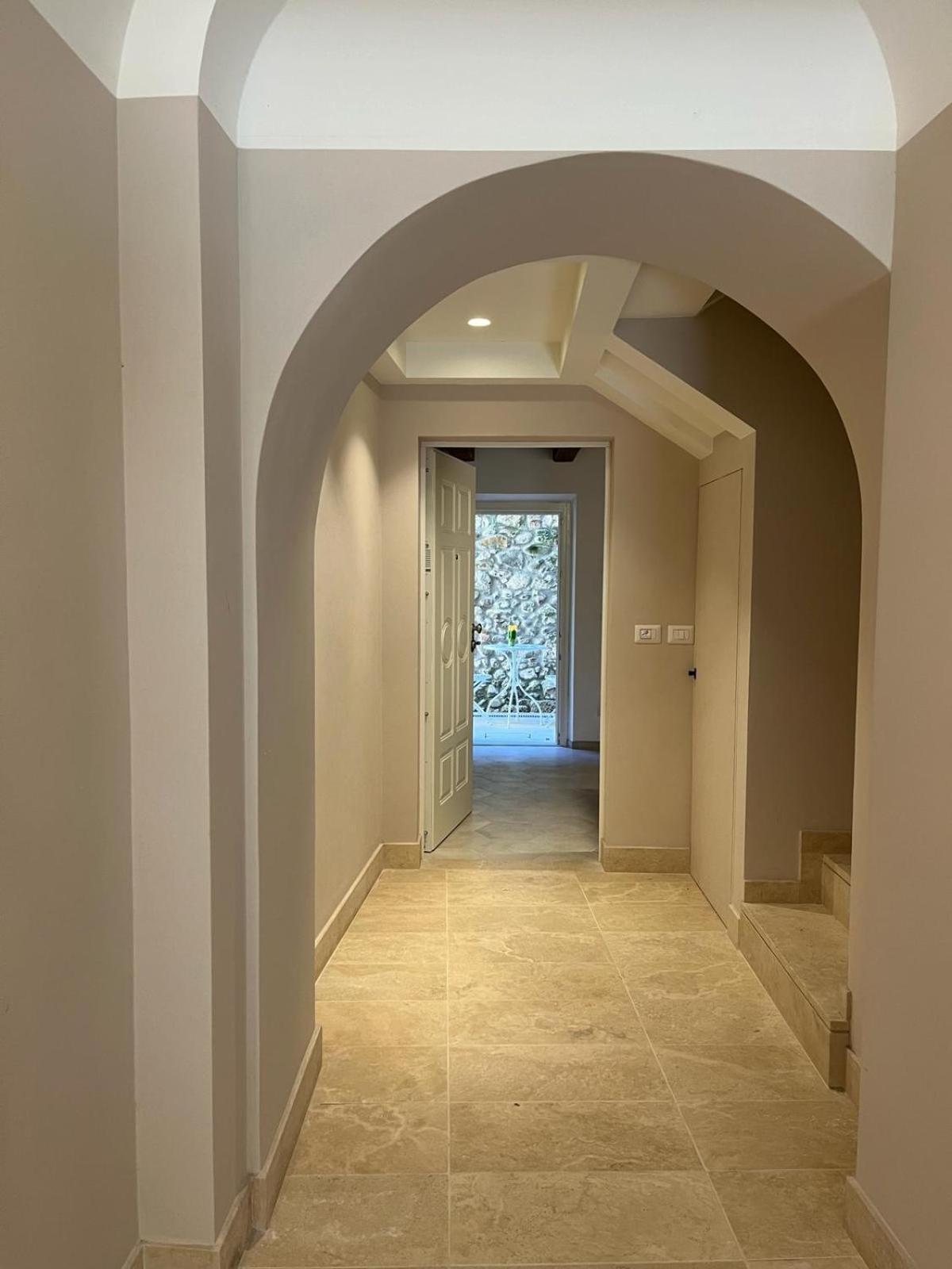 Apartamento Charme In Centro With Private Parking Ascoli Piceno Exterior foto